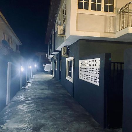 Haute Aparthotel Ikeja Buitenkant foto