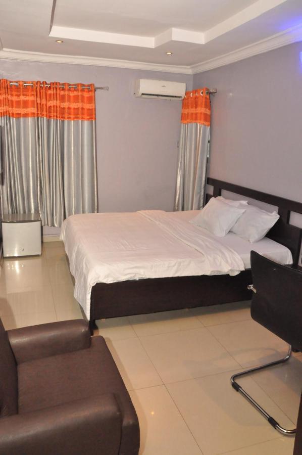 Haute Aparthotel Ikeja Buitenkant foto